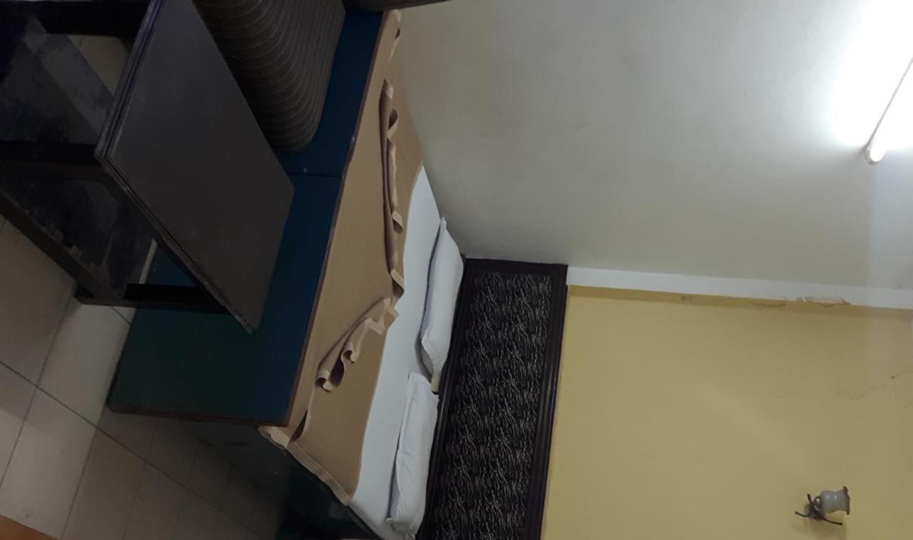 Hotel Shreeram Deluxe New Delhi Ngoại thất bức ảnh