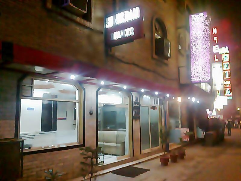 Hotel Shreeram Deluxe New Delhi Ngoại thất bức ảnh