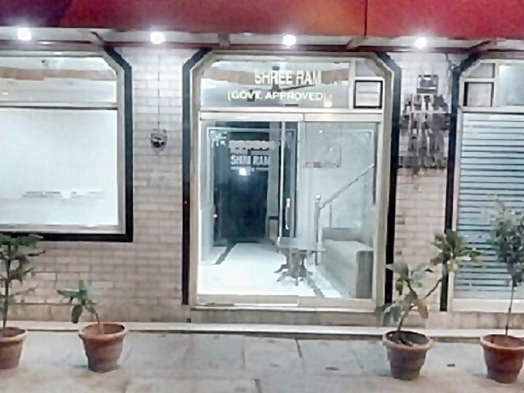 Hotel Shreeram Deluxe New Delhi Ngoại thất bức ảnh