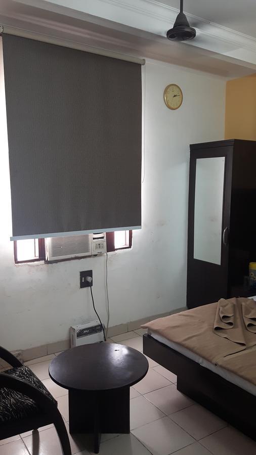 Hotel Shreeram Deluxe New Delhi Ngoại thất bức ảnh