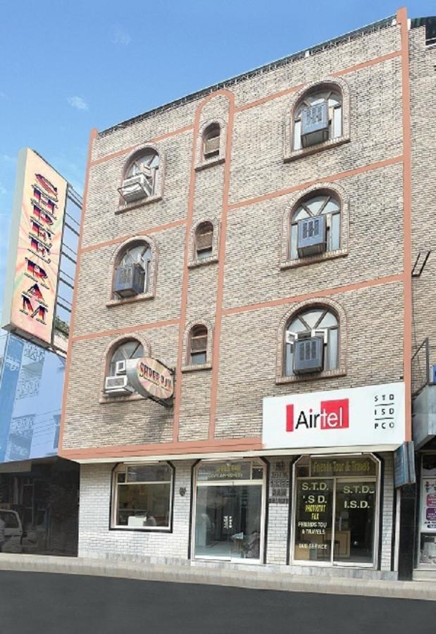 Hotel Shreeram Deluxe New Delhi Ngoại thất bức ảnh